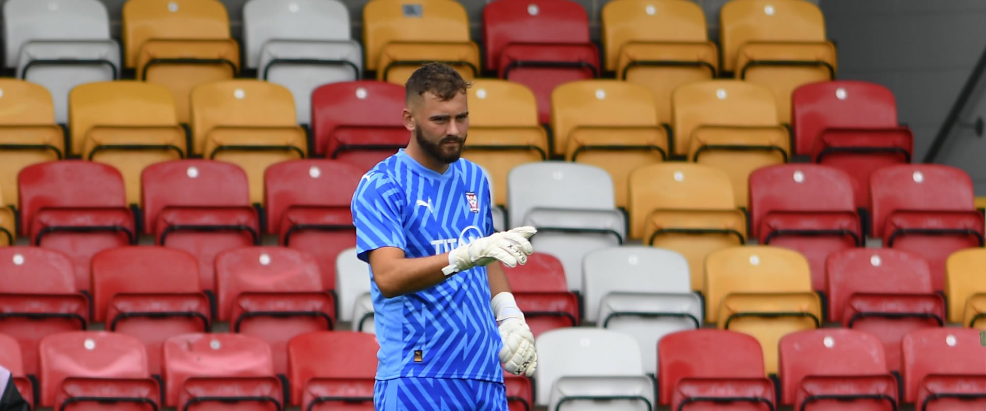 Ryan Whitley joins Scarborough on season-long loan