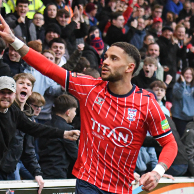 Tyrese Sinclair joins Hartlepool on loan.