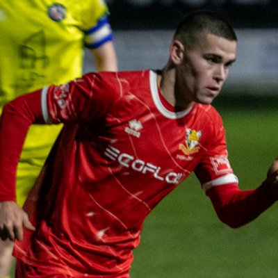 Ben Farrar rejoins Bridlington Town on a dual-registration after leaving Whitby Town